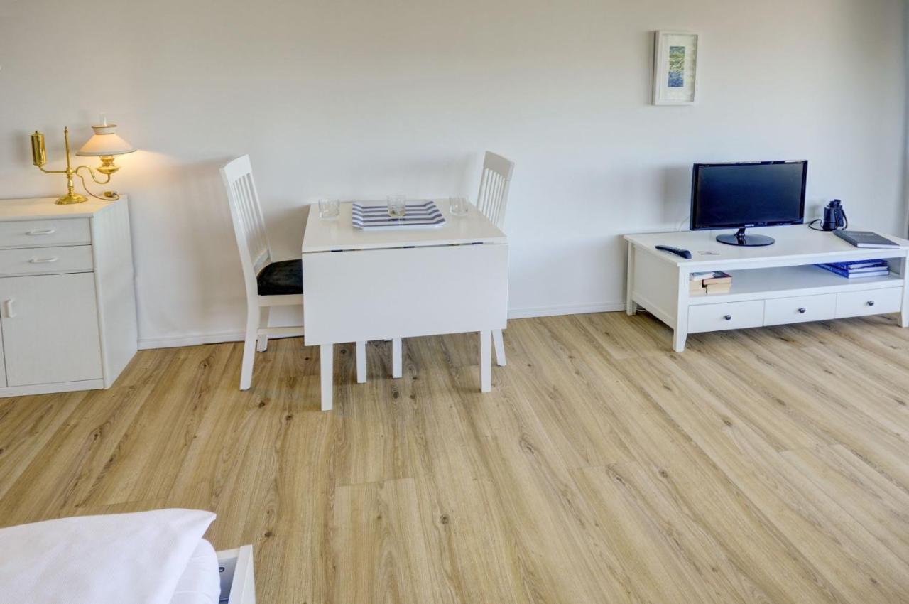 Fewo1846 Intermar - Strandbude - Studioapartment Mit Balkon Und Meerblick Глюксбург Экстерьер фото